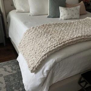 Bed Runner Pattern - Chunky Hand Knitting