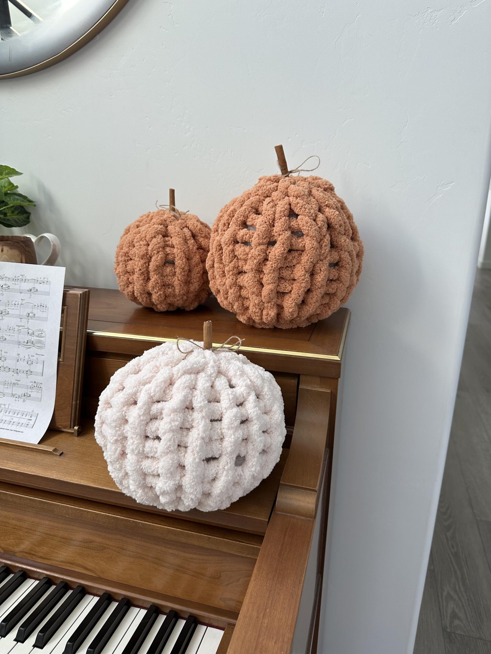 Pumpkin Pouf Pattern - Chunky Hand Knitting - Image 5